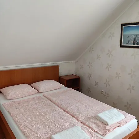 Fadora Apartman Tihany Exterior photo